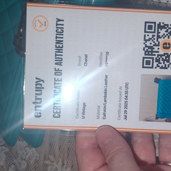 Chanel Boy Bag Turquoise Quilted Lambskin Authentic Rare Like New - Picture 8 of 12